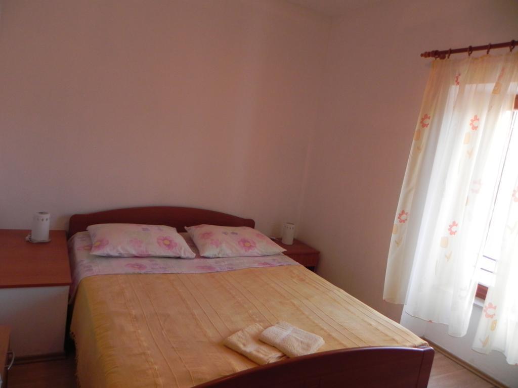 Apartments Riva Pag Town Zewnętrze zdjęcie